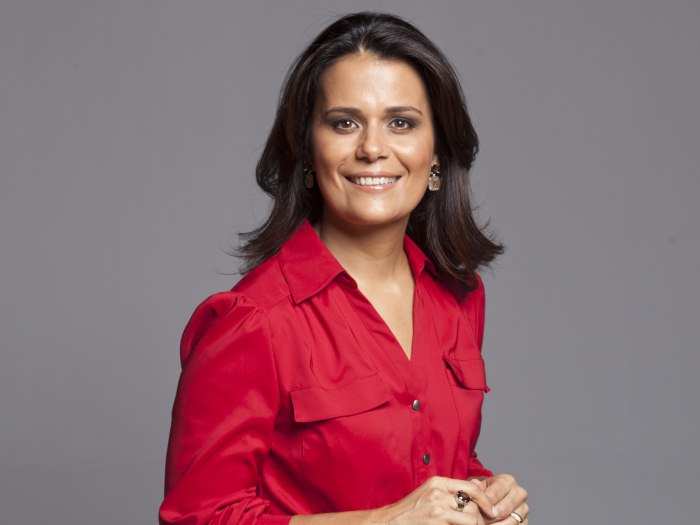Adriana Araújo cobrirá as eleições no "Domingo Espetacular"