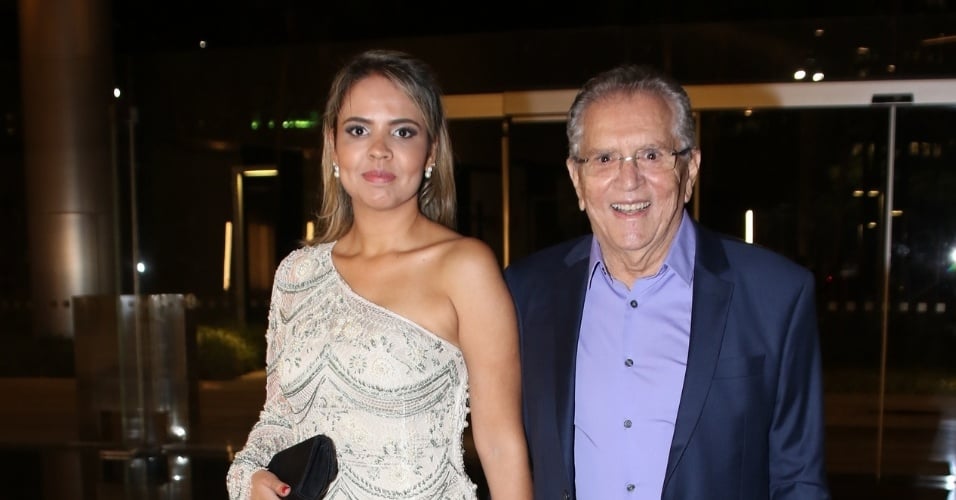 Resultado de imagem para Aos 81 anos, Carlos Alberto de Nóbrega fica noivo