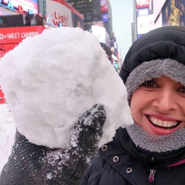 Cátia Fonseca aproveita féria em Nova York antes de estrear seu novo programa
