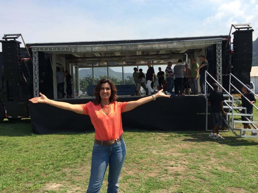 Fátima Bernardes no "Caminhão do Encontro"