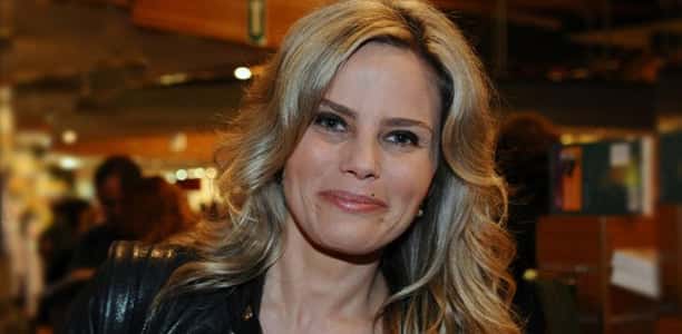 A apresentadora Maria Cândida. Foto - divulgação.