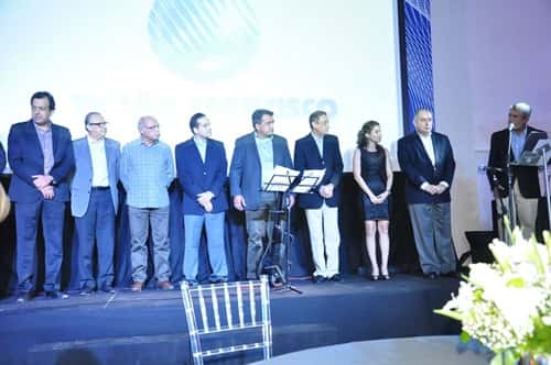 Representantes da TV São Francisco, prefeitos, e acionistas da Rede Bahia