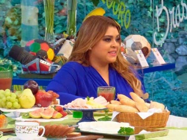 Cantora participou do "Mais Você"
