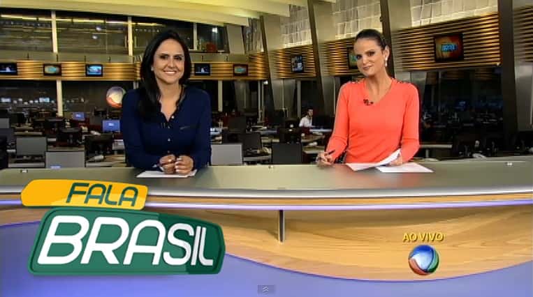 Carla Cecato e Roberta Piza apresentam o "Fala Brasil" (Foto: Reprodução)