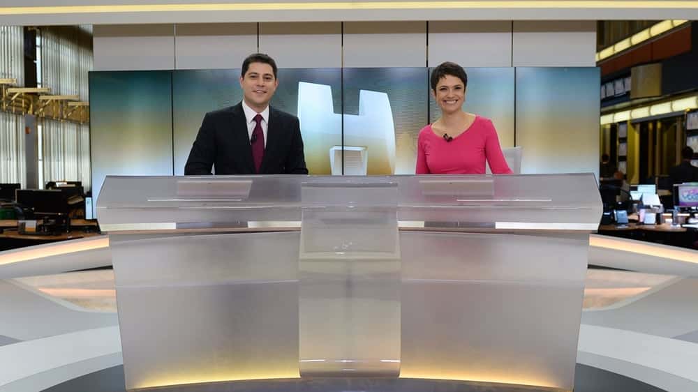 Estreia do cenário 2014 – Sandra Annenberg – Evaristo Costa