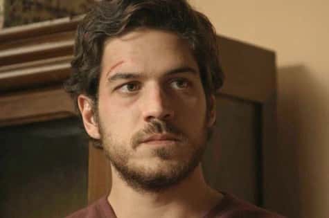 Marco Pigossi em cena como Rafael (Foto: Divulgação)