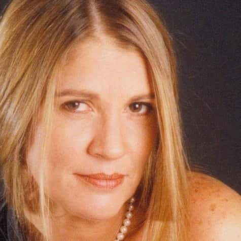 Tássia Camargo , longe da TV por sete anos, diz não querer voltar à Record