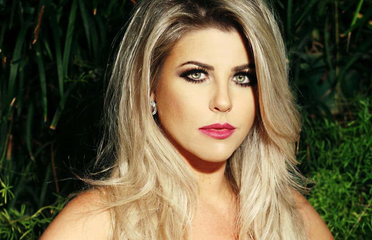 A ex-BBB "Siri". Foto - divulgação.