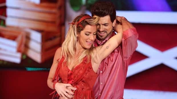 Giovanna e Rogério na "Dança dos Famosos" (Foto: Isabelle Pinheiro / Gshow)