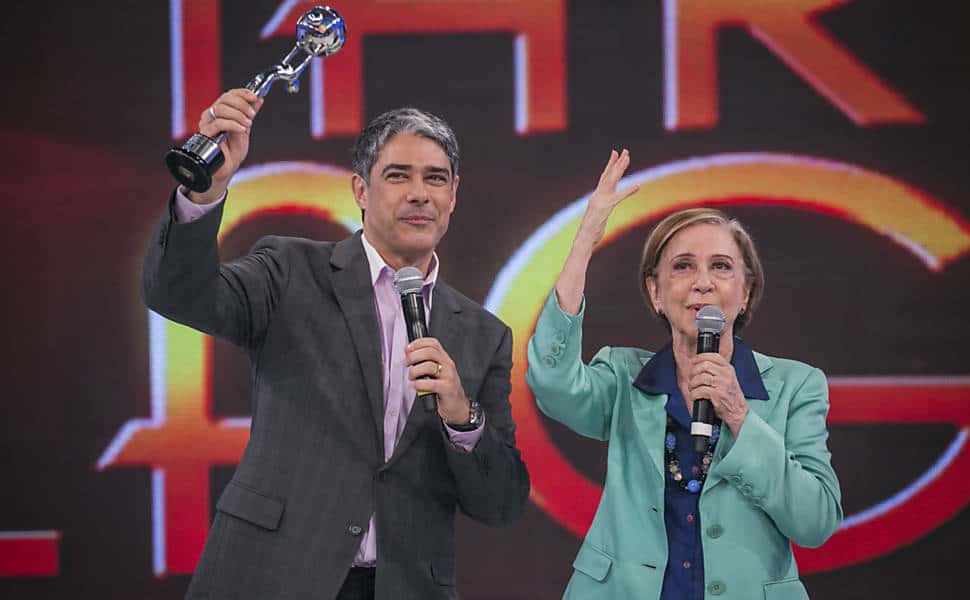 William Bonner ao lado da atriz Fernanda Montenegro (Foto: Divulgação)