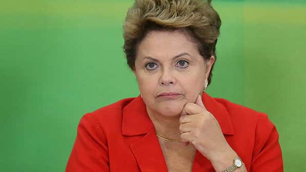 Maioria dos comentários é favorável ao impeachment da presidente