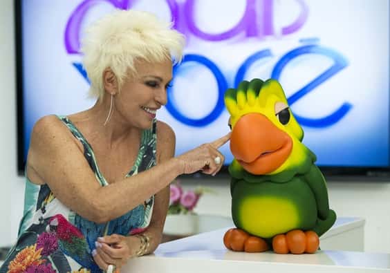 http://tvfoco.uai.com.br/wp-content/uploads/2015/05/Daniela-Mercury.jpg