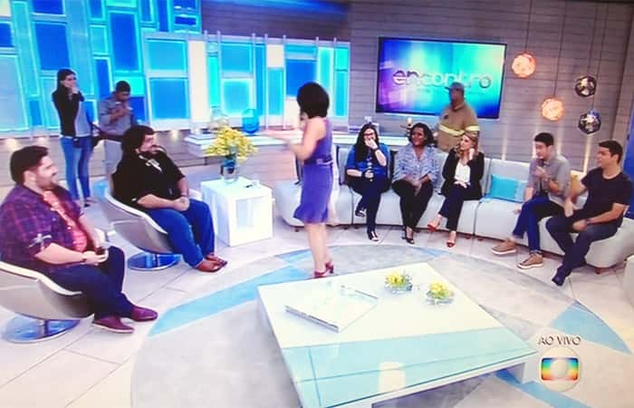 Durante programa ao vivo lâmpada explodiu no "Encontro"