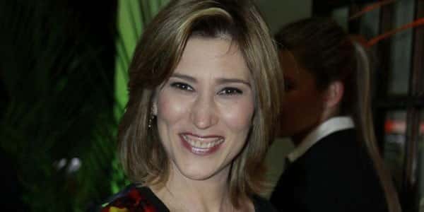 A atriz Beth Goulart continua como contratada da Record. (Foto: Divulgação)