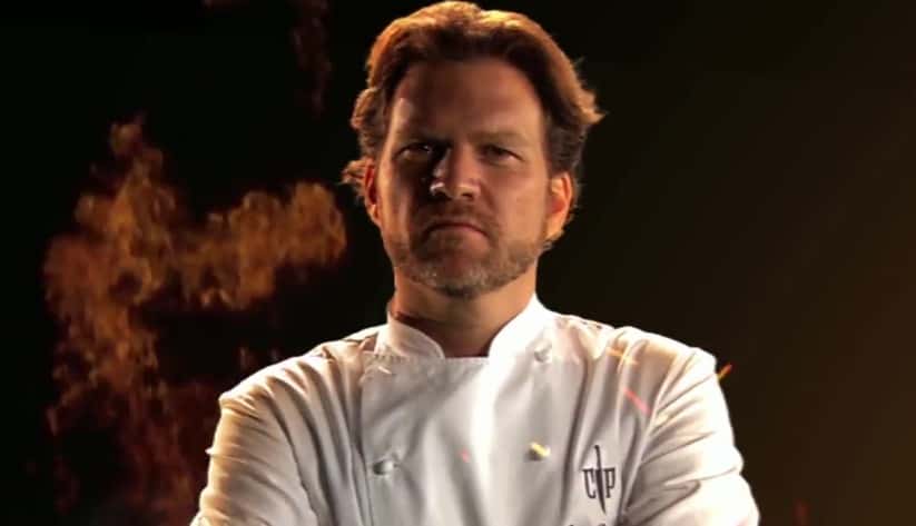 Carlos Bertolazzi, chef de cozinha que comanda o reality (Foto: Reprodução / SBT)