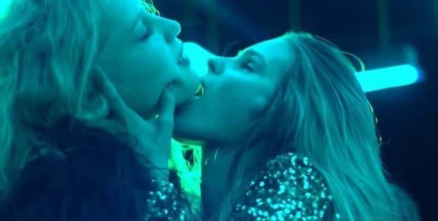 "Verdades Secretas" conta com cenas polêmicas (Foto: Reprodução/TV Globo)