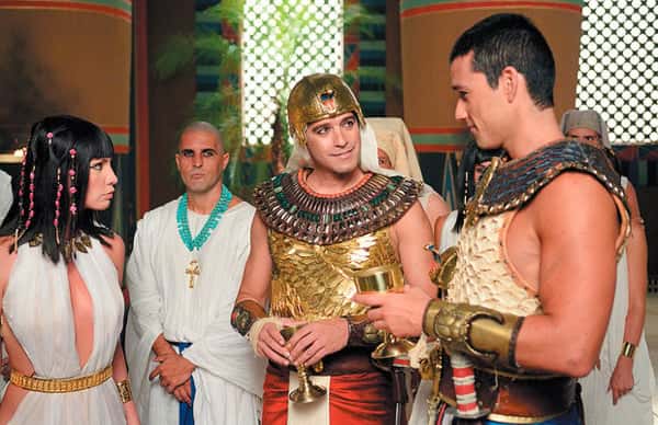 Atores brasileiros se destacam na trama (Foto: Divulgação)