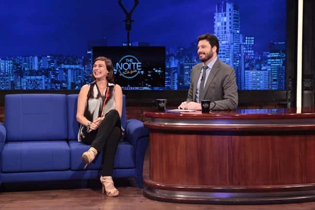 Maria Paula no "The Noite" (Foto: Leonardo Nones/SBT)