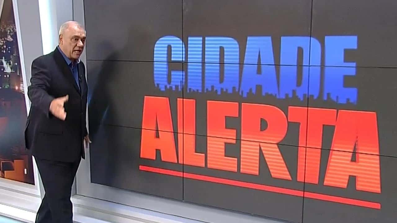 Marcelo Rezende comanda o "Cidade Alerta" (Foto: Reprodução)