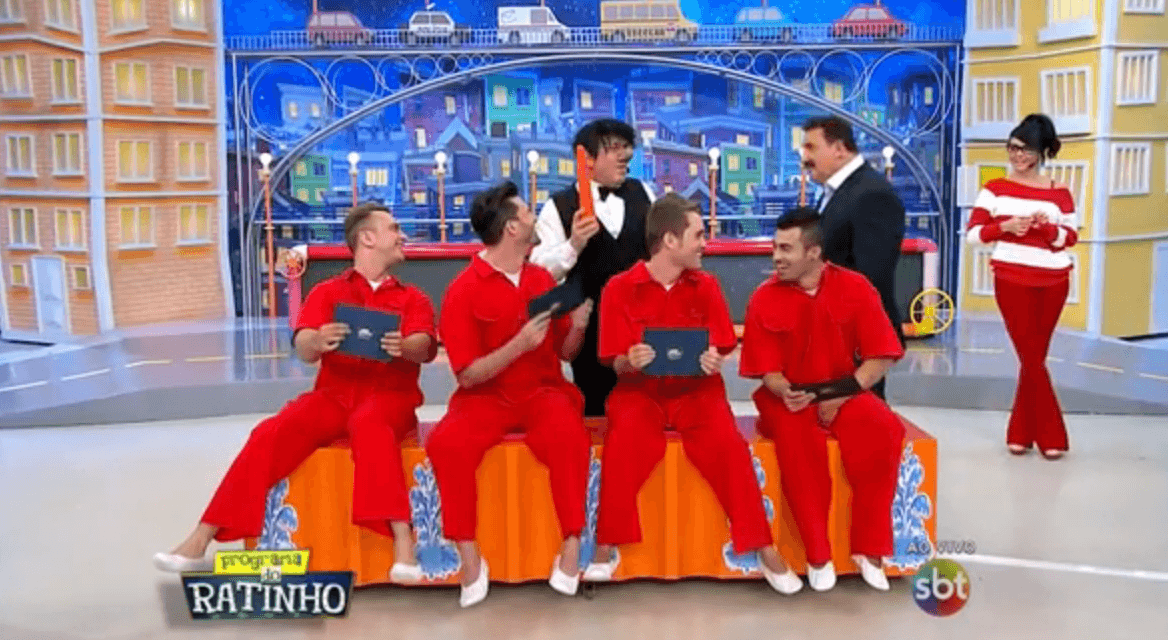 Ratinho exibiu "rabos quentes" em seu programa (Foto: Reprodução)
