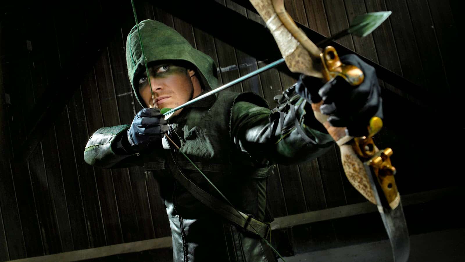 Stephen Amell (Oliver Queen) protagonista da série Arrow - Arqueiro (Foto: Divulgação)