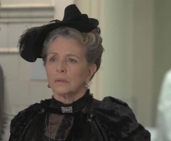 Vitória acredita que vai encontrar Bernardo (Foto: TV Globo)
