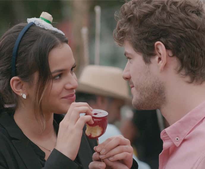 Benjamin pede para casar com Mari (Foto: TV Globo)