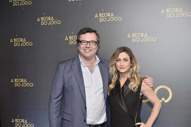 Joao Emanuel Carneiro e a diretora Amora Mautner (Crédito: Globo / Ramon Vasconcelos)