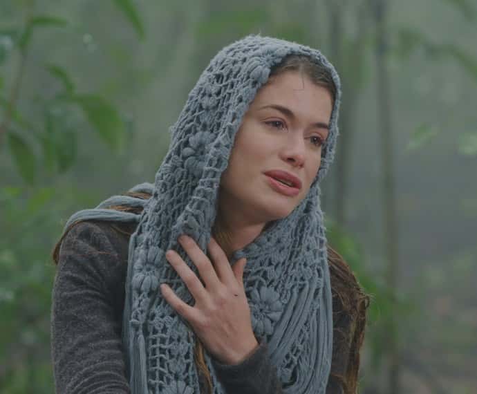 Lívia implora para que o pai apareça (Foto: TV Globo)
