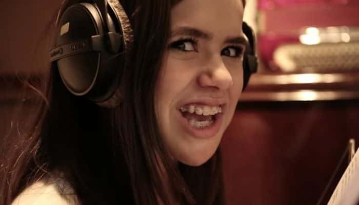 Maisa no clipe NheNheNhem (Foto: Reprodução)