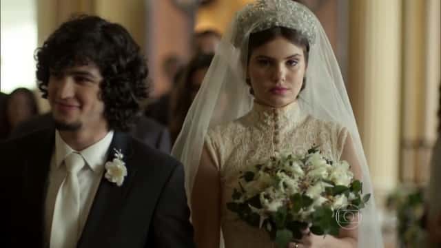 Último capítulo de Verdades Secretas teve casamento de Angel e Gui (Foto: Reprodução/Globo)