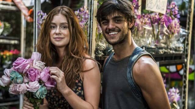 Marina Ruy Barbosa e Felipe Simas em "Totalmente Demais" (Foto: Divulgação/Globo)