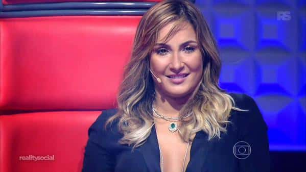 Claudia Leitte foi indiscreta com a participante (Foto: Reprodução)