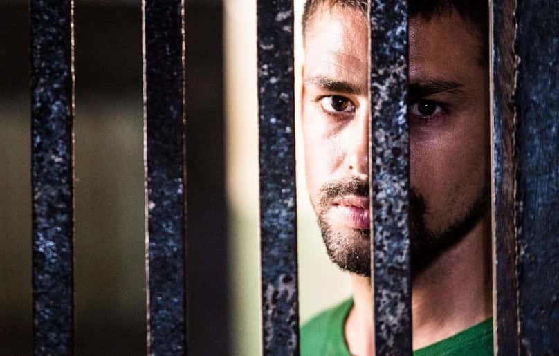 Personagem de Cauã Reymond foi preso injustamente. (Foto: Divulgação)