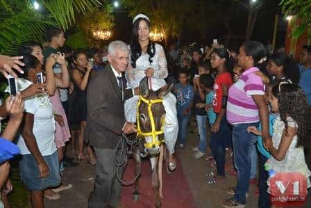Stefhany Absoluta casa com empresário de 50 anos (Foto: Divulgação)