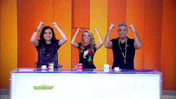 Monica Iozzi, Joelma e Otaviano Costa na bancada do "Vídeo Show" (Foto: Reprodução/Globo)