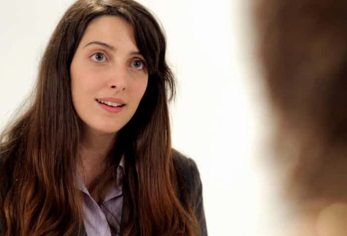 Atriz em cena do "Porta dos Fundos". (Foto: Reprodução)