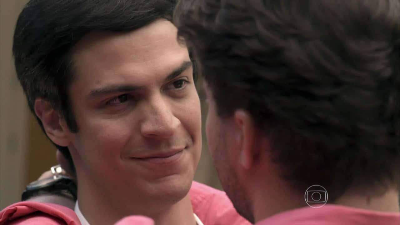 Novela teve beijo gay no último capítulo. (Foto: Reprodução/Globo)