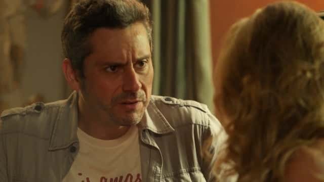 Romero (Alexandre Nero) e Atena (Giovanna Antonelli) em "A Regra do Jogo" (Foto: Reprodução/Globo)