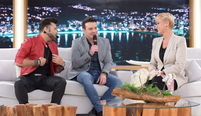 Xuxa recebeu a dupla Marcos & Belutti no programa de ontem (14) (Foto: Blad Meneghel)