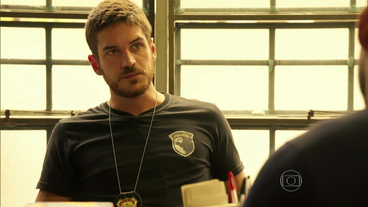 Dante (Marco Pigossi) em cena de "A Regra do Jogo" (Foto: Reprodução/Globo)