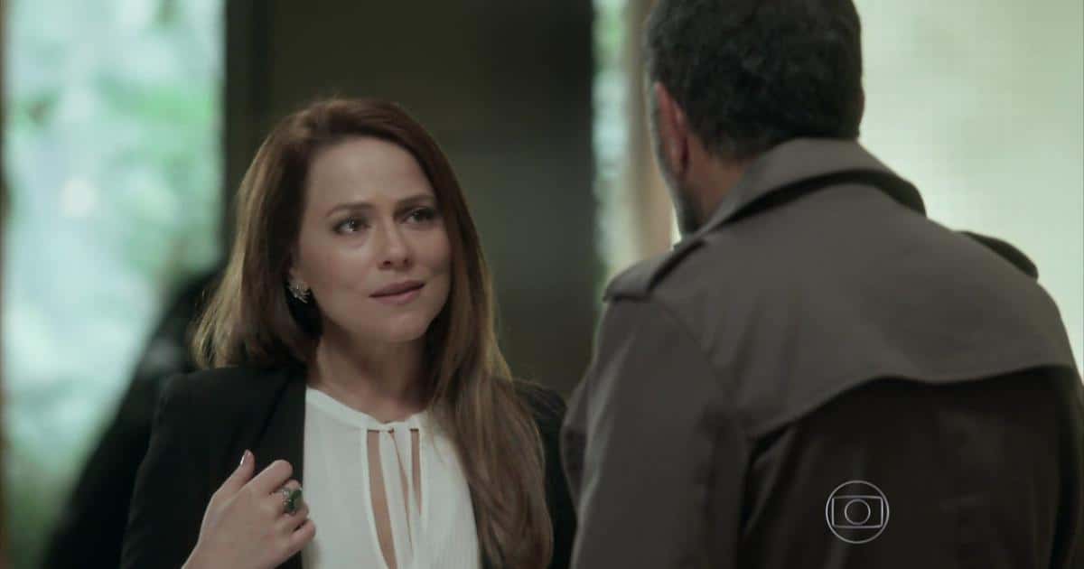 Lili (Viviane Pasmanter) vive Lili em"Totalmente Demais" (Foto: Reprodução/Globo)