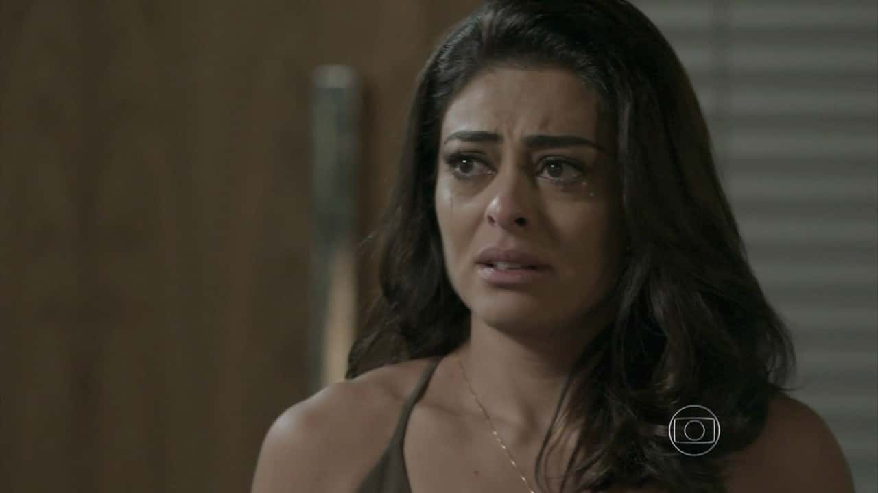 Juliana Paes (Carolina) em cena de "Totalmente Demais", que superou a novela das nove (Foto: Reprodução/Globo)