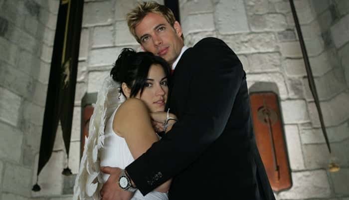 William Levy (João Miguel) e Maitê Perroni (Malu) em "Cuidado com o Anjo" (Foto: Divulgação/SBT)