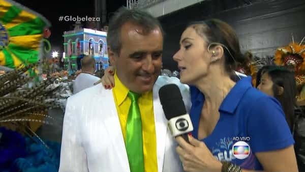 Michelle Barros abusou da informalidade no Carnaval. (Foto: Reprodução/TV Globo)