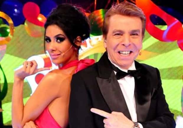 Nelson Rubens e Flávia Noronha comandam o "Bastidores do Carnaval". (Foto: Divulgação)
