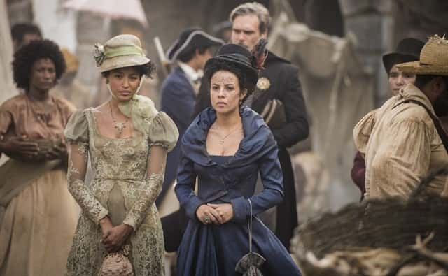 Joaquina (Andreia Horta) e Bertoleza (Sheron Menezes) em cena de "Liberdade Liberdade" (Foto: Globo/João Cotta)