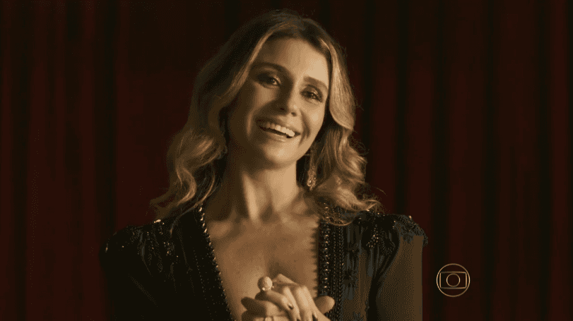 Atena (Giovanna Antonelli) em cena do último capítulo de "A Regra do Jogo" (Foto: Reprodução/Globo)