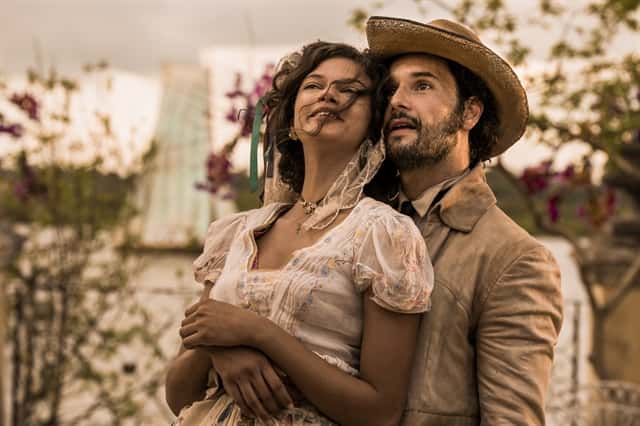 Afrânio (Rodrigo Santoro) e Leonor (Marina Nery) (Foto: Globo/Caiuá Franco)
