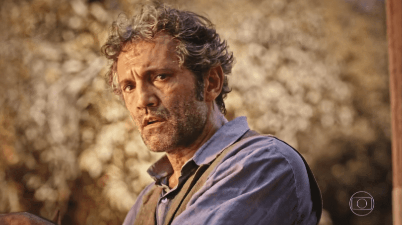 Santo (Domingos Montagner) em cena de "Velho Chico" (Foto: Reprodução/Globo)